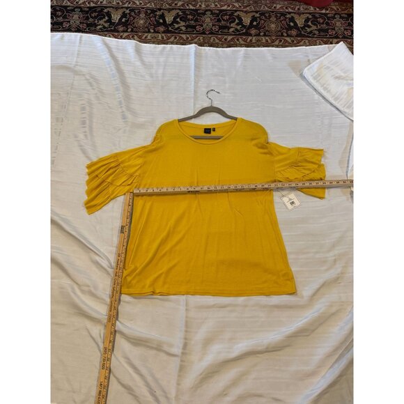 Ladies Top - NWT - Yellow - Picture 1 of 6